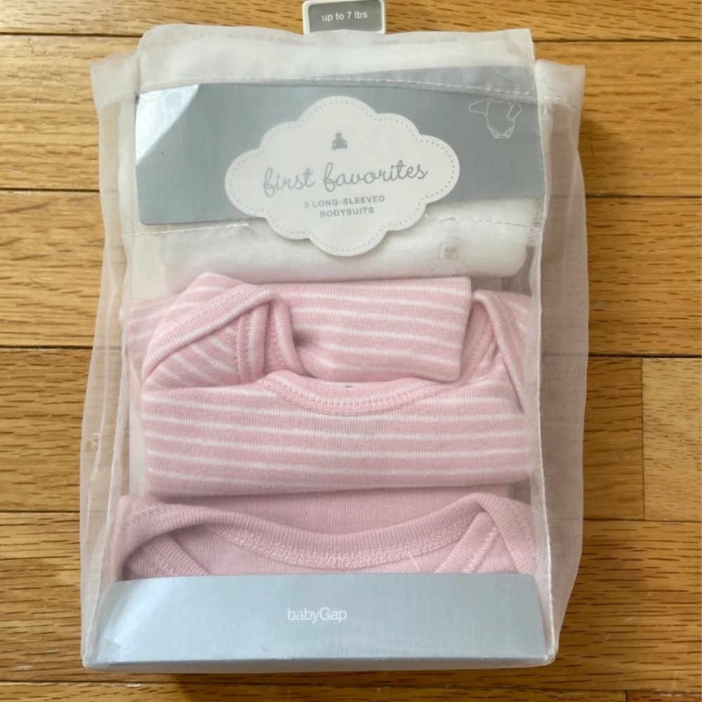 NIP babyGap Preemie 3 Long-Sleeve Pink Onesies